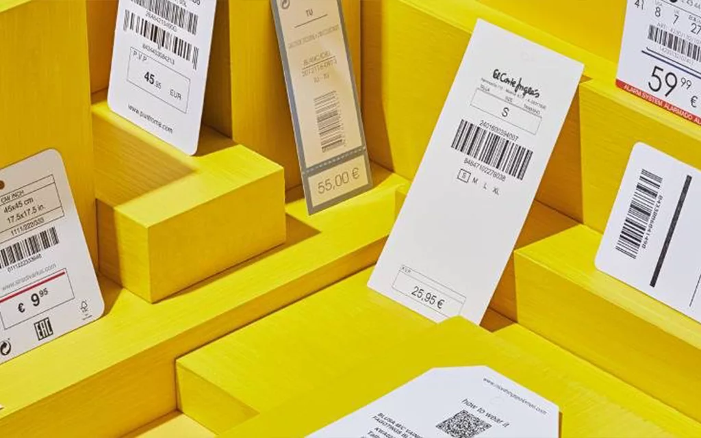 اهمیت اتیکت لباس